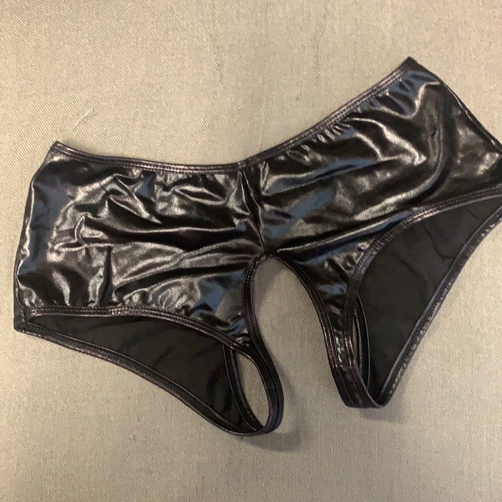 Black pleather crotch less hipster bottoms